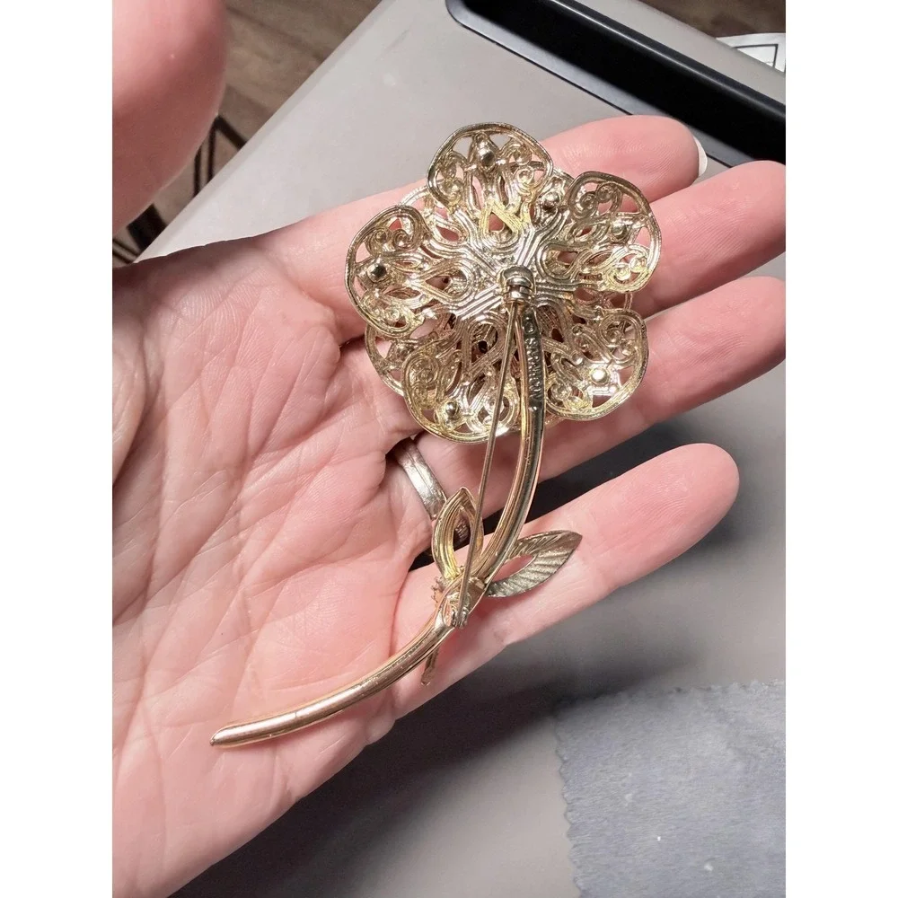 Vintage Sarah Coventry Aurora Borealis Flower Brooch Gold Tone Rhinestone Pin